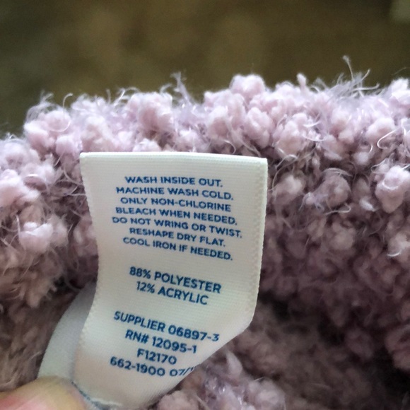 Crop style cowl neck popcorn sweater - Picture 6 of 6